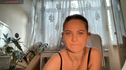 Snapshot of evahazardd chatting on 1, 5, 2026 EvaHazard online show from 1, 5, 2026
