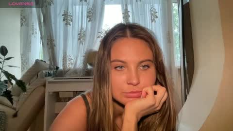 Snapshot of evahazardd chatting on 12, 5, 2026 EvaHazard online show from 12, 5, 2026