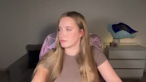 Snapshot of evajuly chatting on 13, 7, 2026 Eva online show from 13, 7, 2026