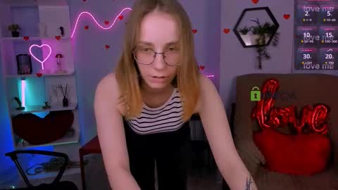 Snapshot of evalora_vei chatting on 2, 3, 2026 evalora online show from 2, 3, 2026