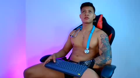 Snapshot of evan_greey chatting on 11, 3, 2025 EVAN GREY online show from 11, 3, 2025