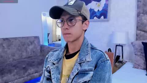 Evan Smitt online show from 6, 2, 2025