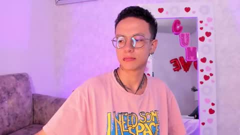 Evan Smitt online show from 28, 2, 2025