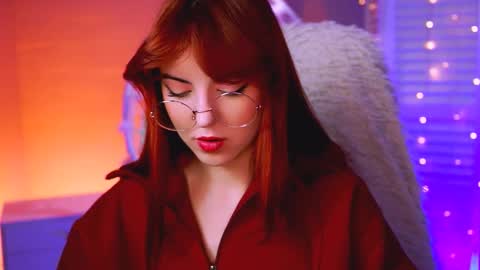 Eva  online show from 5, 3, 2025