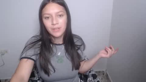 Snapshot of evangeline_petite chatting on 27, 5, 2026 eva online show from 27, 5, 2026