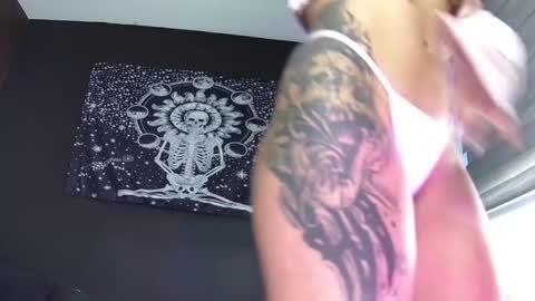  Eva online show from 10, 11, 2025