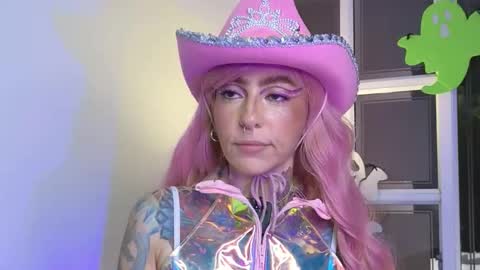 Evangelyne online show from 31, 10, 2025