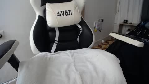 Evan online show from 9, 1, 2025