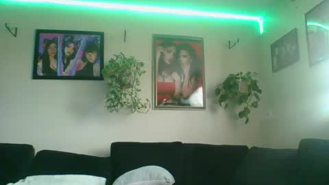 Snapshot of evanschris2048 chatting on 14, 11, 2025 evanschris2048 online show from 14, 11, 2025