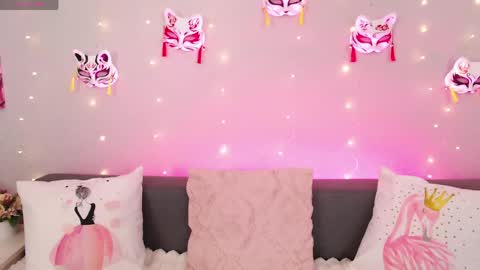 Snapshot of evarey_ chatting on 31, 5, 2026 Adelina online show from 31, 5, 2026