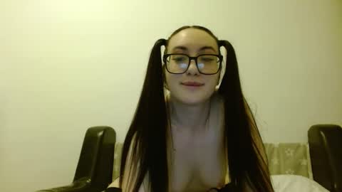 Snapshot of evaryde chatting on 23, 12, 2025 EvaRyde online show from 23, 12, 2025