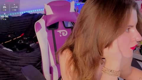 Snapshot of evasabor chatting on 6, 11, 2025 Eva online show from 6, 11, 2025