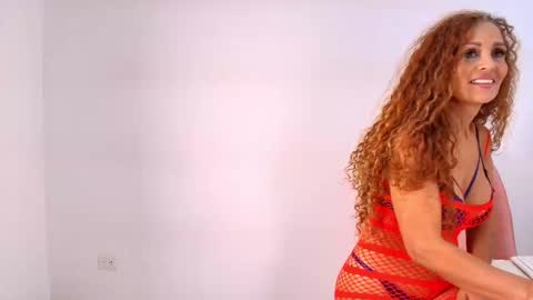  EVA LUNA online show from 9, 2, 2025