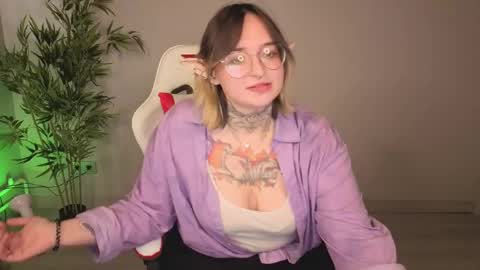 Snapshot of evathewitcher chatting on 1, 6, 2026 EvaTheWitcher online show from 1, 6, 2026