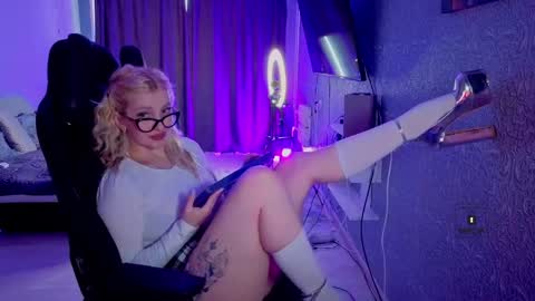 evavibe online show from 15, 4, 2026