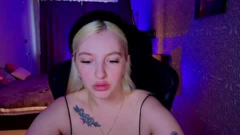 Snapshot of evavibe chatting on 25, 5, 2026 evavibe online show from 25, 5, 2026