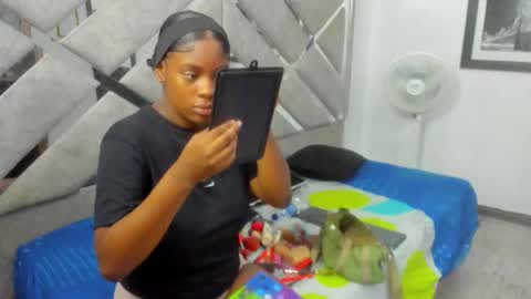 Snapshot of evaxemma chatting on 9, 1, 2026 Eva And Emmanuel online show from 9, 1, 2026