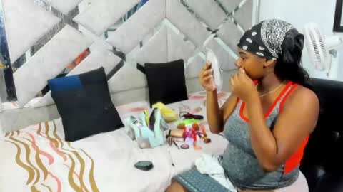 Snapshot of evaxemma chatting on 29, 4, 2026 Eva And Emmanuel online show from 29, 4, 2026