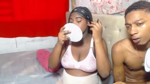 Snapshot of evaxemma chatting on 19, 6, 2026 Eva And Emmanuel online show from 19, 6, 2026