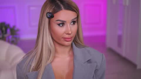 Eva online show from 30, 10, 2025