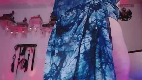 Eve Blue  friends. IG eve blue77 TW EveBlue 1 OF eveblue7 online show from 10, 2, 2026