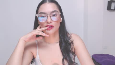 Snapshot of eve_rox18 chatting on 5, 5, 2026 Eve Rox18 online show from 5, 5, 2026