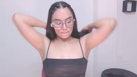 Snapshot of eve_rox18 chatting on 8, 5, 2026 Eve Rox18 online show from 8, 5, 2026