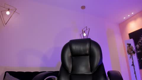 Snapshot of evebenson chatting on 5, 1, 2026 Eve online show from 5, 1, 2026