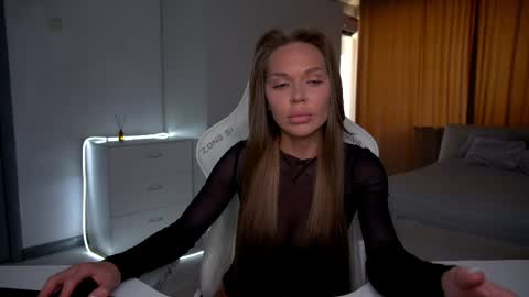 Evelina online show from 18, 5, 2026