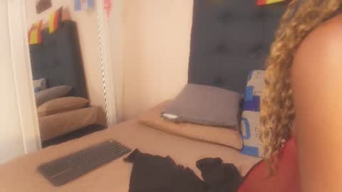 Snapshot of evelonga_707 chatting on 4, 7, 2026 DAYANITA online show from 4, 7, 2026