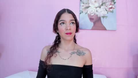 evelyn__rose1 online show from 16, 3, 2026