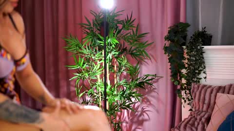 Evelyn online show from 13, 1, 2025