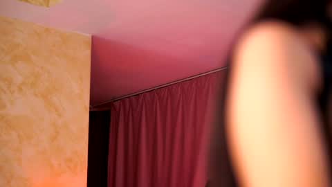 Evelyn online show from 3, 2, 2025