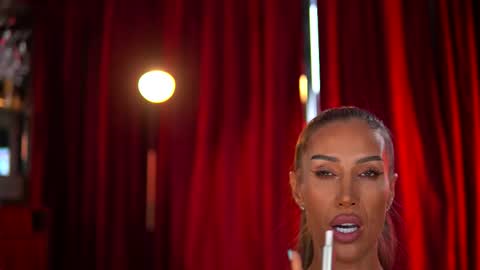 Evelyn online show from 8, 9, 2025