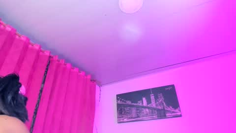 Snapshot of evelyn_sandoval chatting on 7, 7, 2026 Evelyn Sandoval online show from 7, 7, 2026