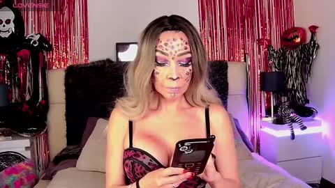 EvelynaGrey online show from 23, 10, 2025