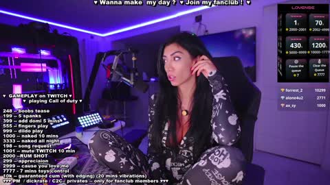 Evelyne online show from 20, 12, 2024