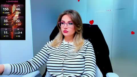 Snapshot of evelyne_rose chatting on 22, 2, 2025 evelyne_rose online show from 22, 2, 2025