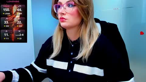 Snapshot of evelyne_rose chatting on 23, 2, 2025 evelyne_rose online show from 23, 2, 2025