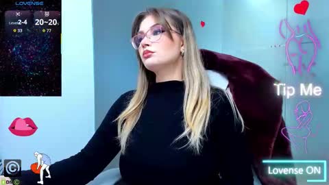 Snapshot of evelyne_rose chatting on 19, 12, 2025 evelyne_rose online show from 19, 12, 2025