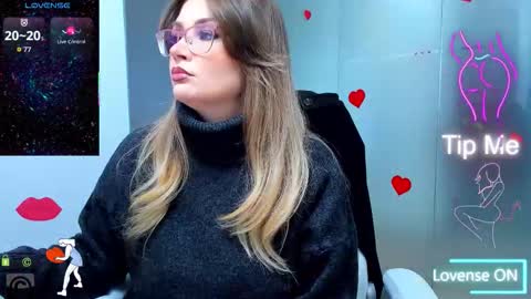 Snapshot of evelyne_rose chatting on 14, 1, 2026 evelyne_rose online show from 14, 1, 2026