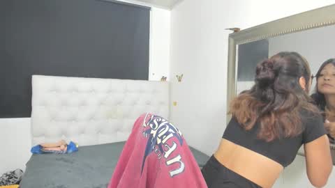 Snapshot of evelynesex chatting on 13, 1, 2026 Evelyne online show from 13, 1, 2026