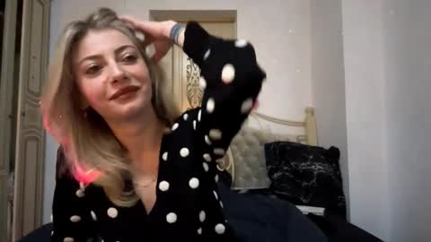 Mia online show from 22, 2, 2026