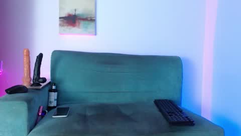 Evelyn martinez  online show from 24, 2, 2026