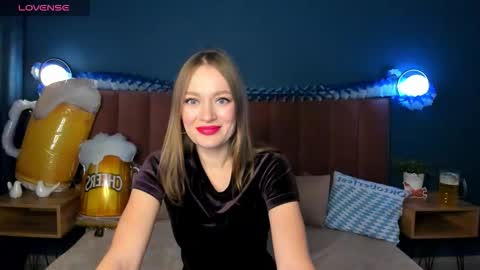 Snapshot of evelynpoole chatting on 30, 9, 2025 Evelyn online show from 30, 9, 2025