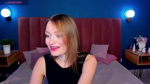 Snapshot of evelynpoole chatting on 1, 12, 2025 Evelyn online show from 1, 12, 2025