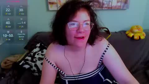 Snapshot of everly_rays chatting on 21, 6, 2026 Everly online show from 21, 6, 2026