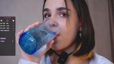 Anita online show from 4, 10, 2025