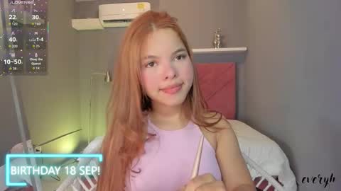 Snapshot of everyh chatting on 17, 9, 2025 Sophia online show from 17, 9, 2025