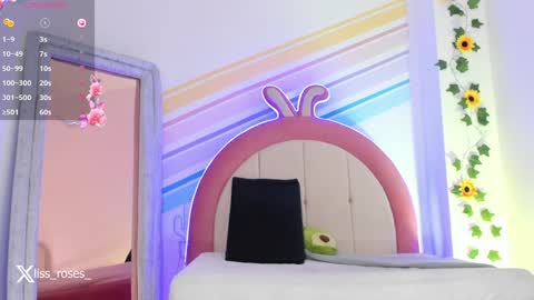 Snapshot of evie_clark_ chatting on 16, 1, 2025 My name is Evie  nice to meet you  really get to know me better private is open  online show from 16, 1, 2025